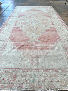 Vintage Anatolian, 3'8x7'5