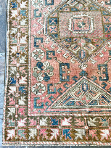 Vintage Anatolian, 3'9x5'9