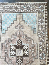 Vintage Anatolian, 3'3x5'8