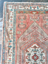 Vintage Anatolian, 3'8x6'5