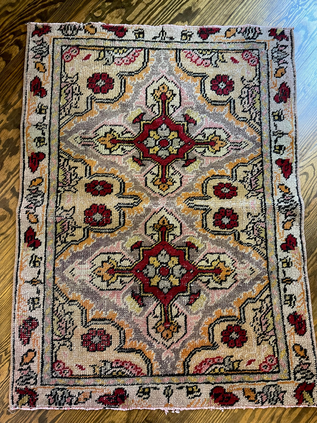 Old Anatolian, 2'5 x 3'4