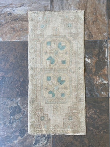 Vintage Anatolian, 1’6 x 3’3
